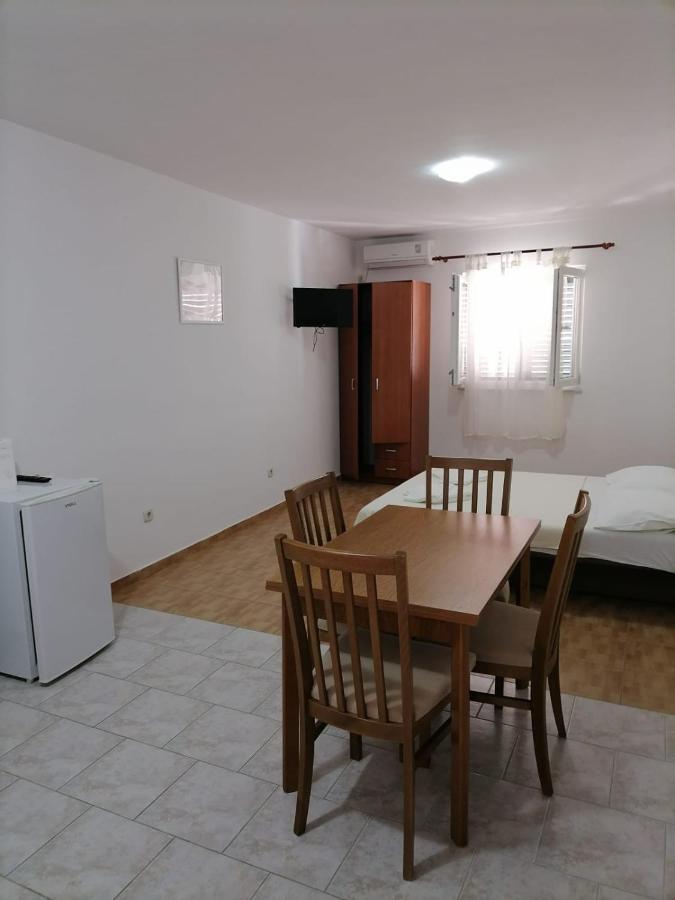 Apartmani Gajeta Biograd Na Moru Exterior photo